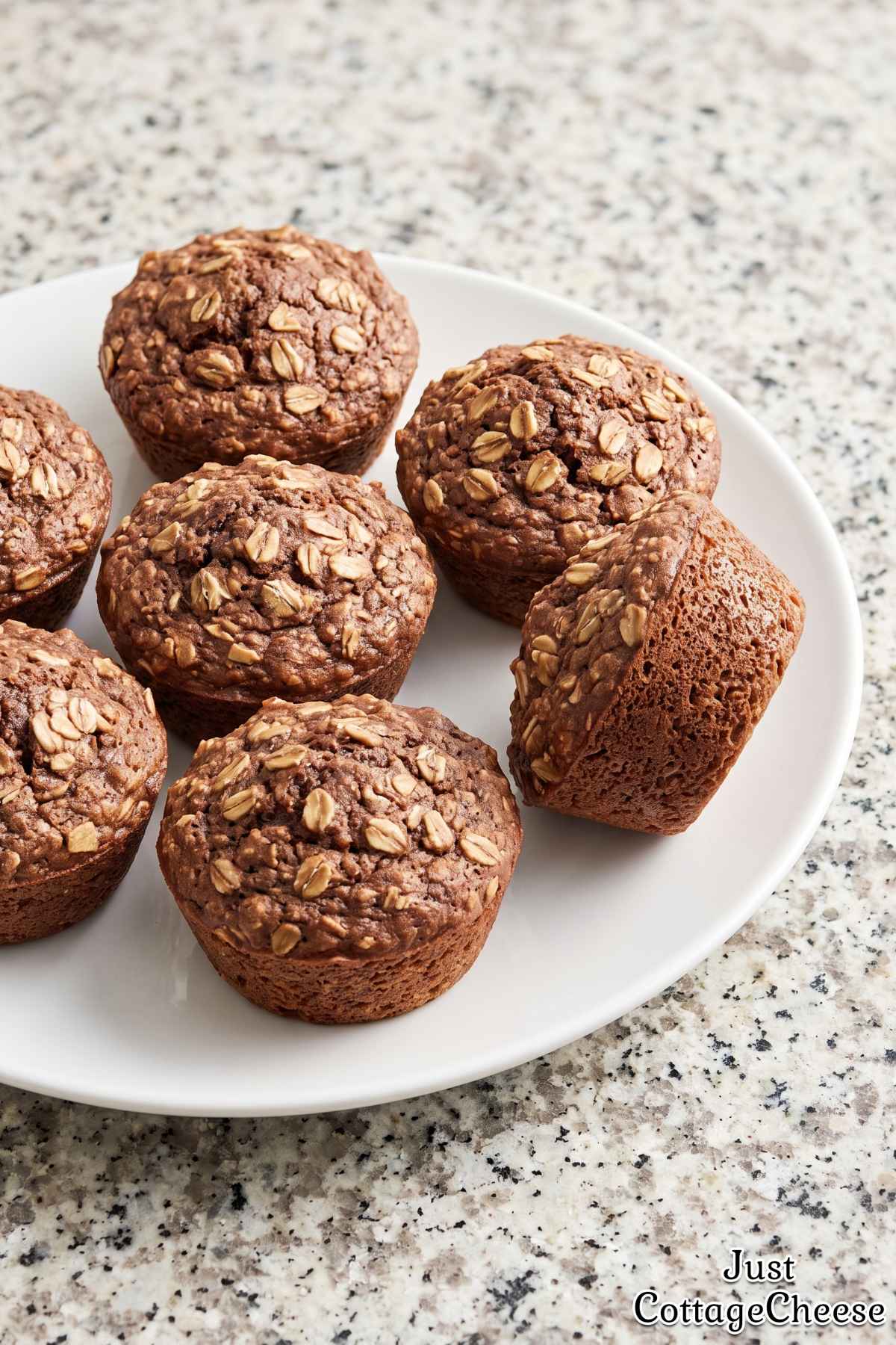Rich hazelnut chocolate oat cups