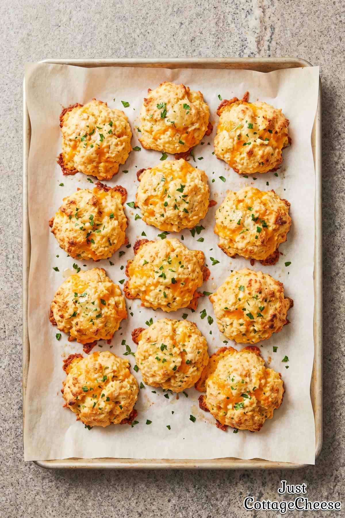 Easy cottage cheese garlic cheddar biscuits