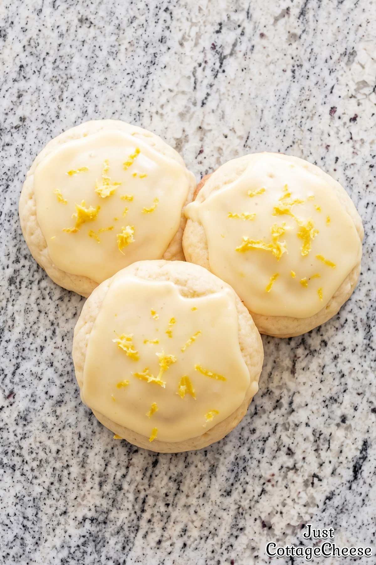 Glazed cottage cheese lemon cookies