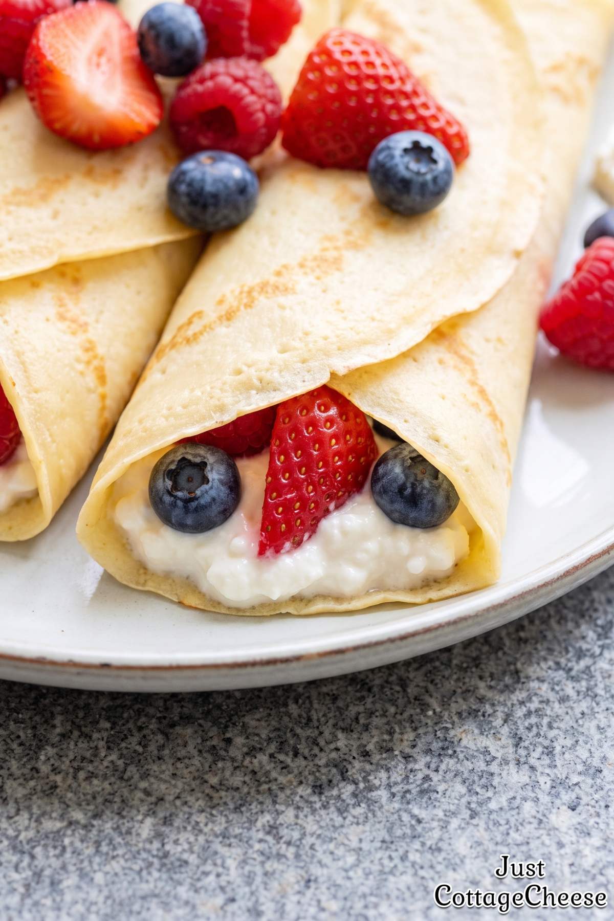 Protein berry crepes with cottage cheese filling
