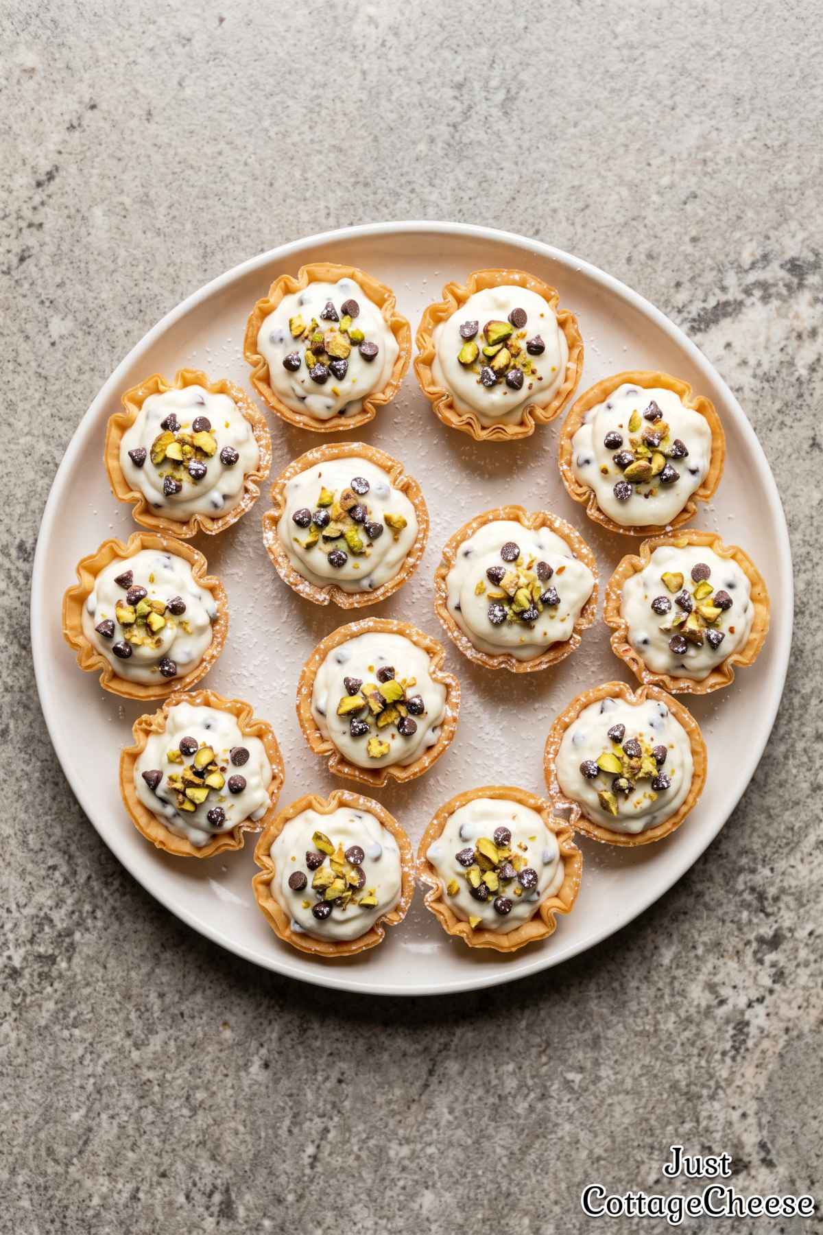 Cottage cheese protein cannoli cups