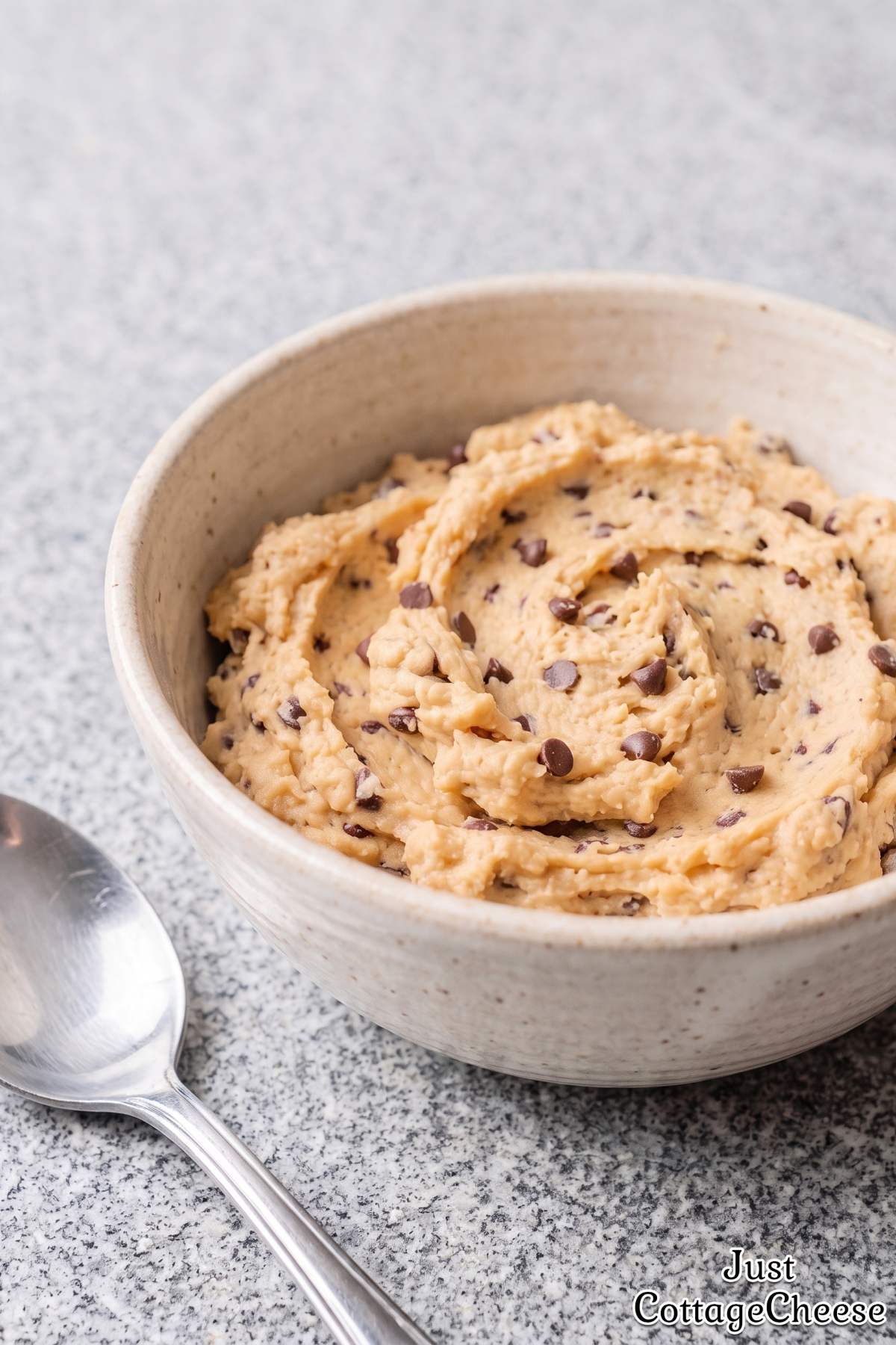 Protein cookie dough with chocolate chips