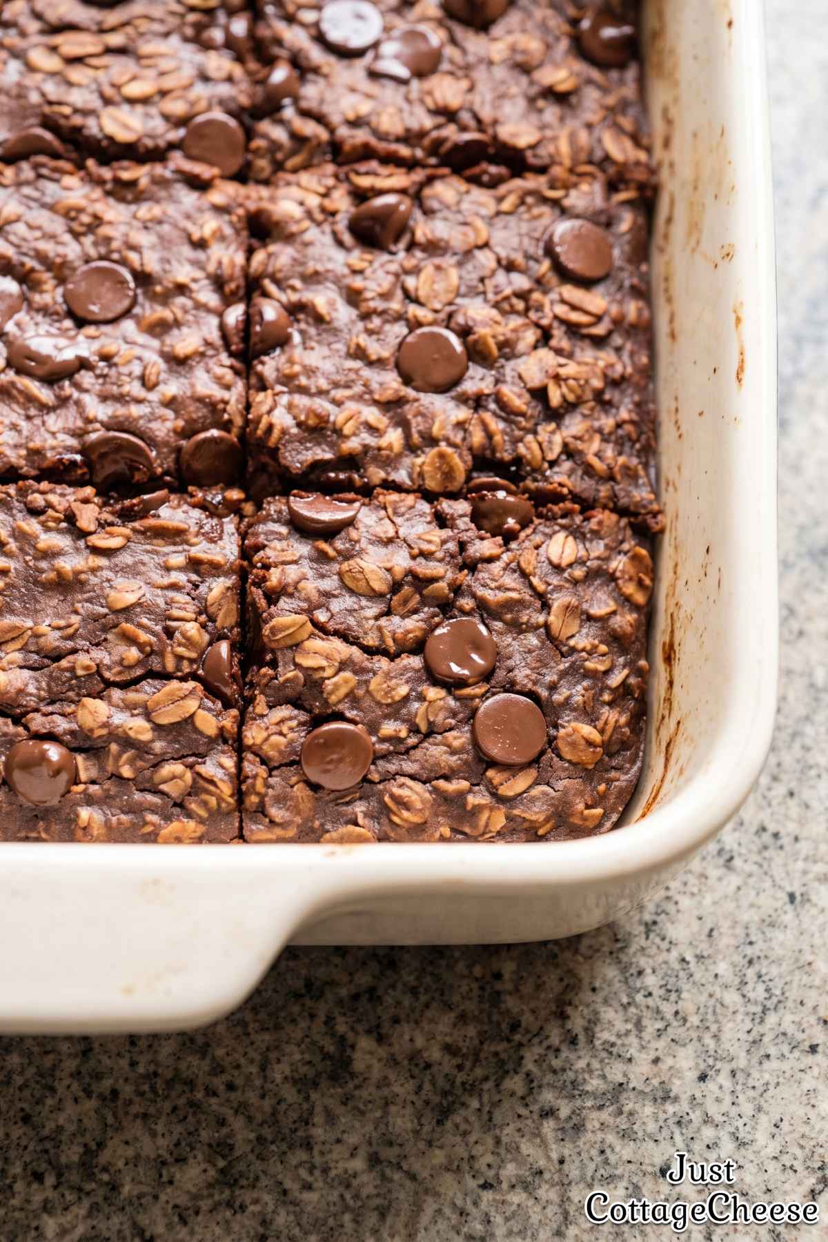 Sweet cottage cheese protein baked oats