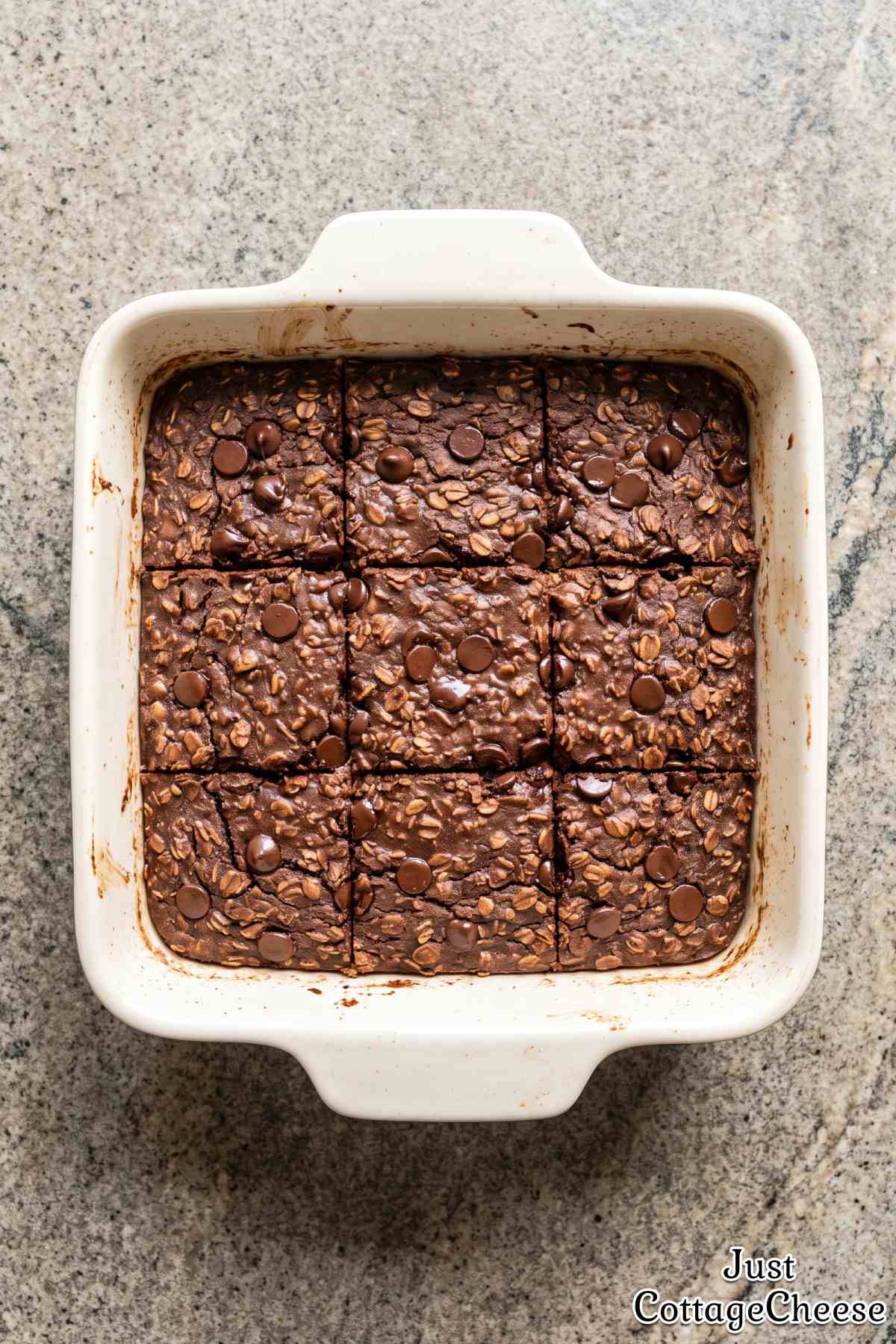 Creamy peanut butter baked oatmeal
