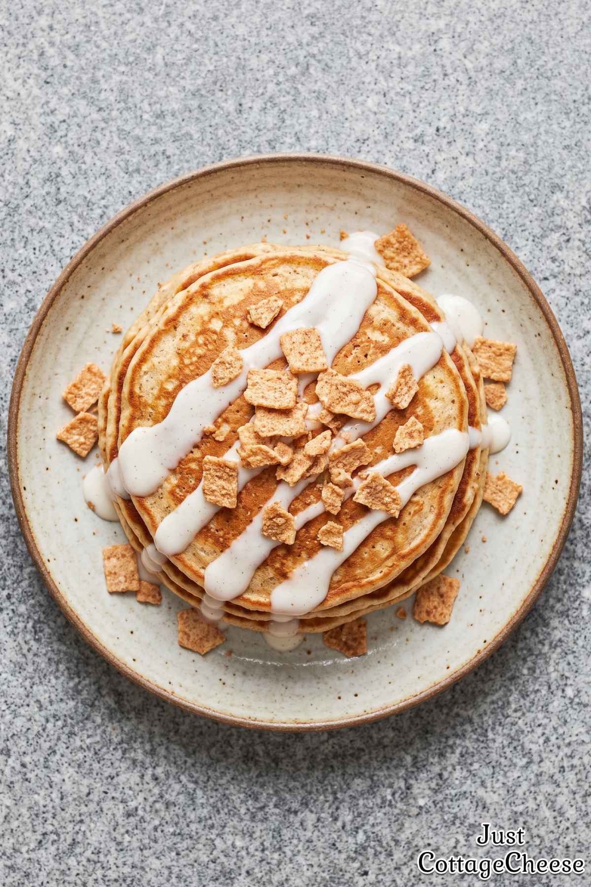 High protein cinnamon pancakes