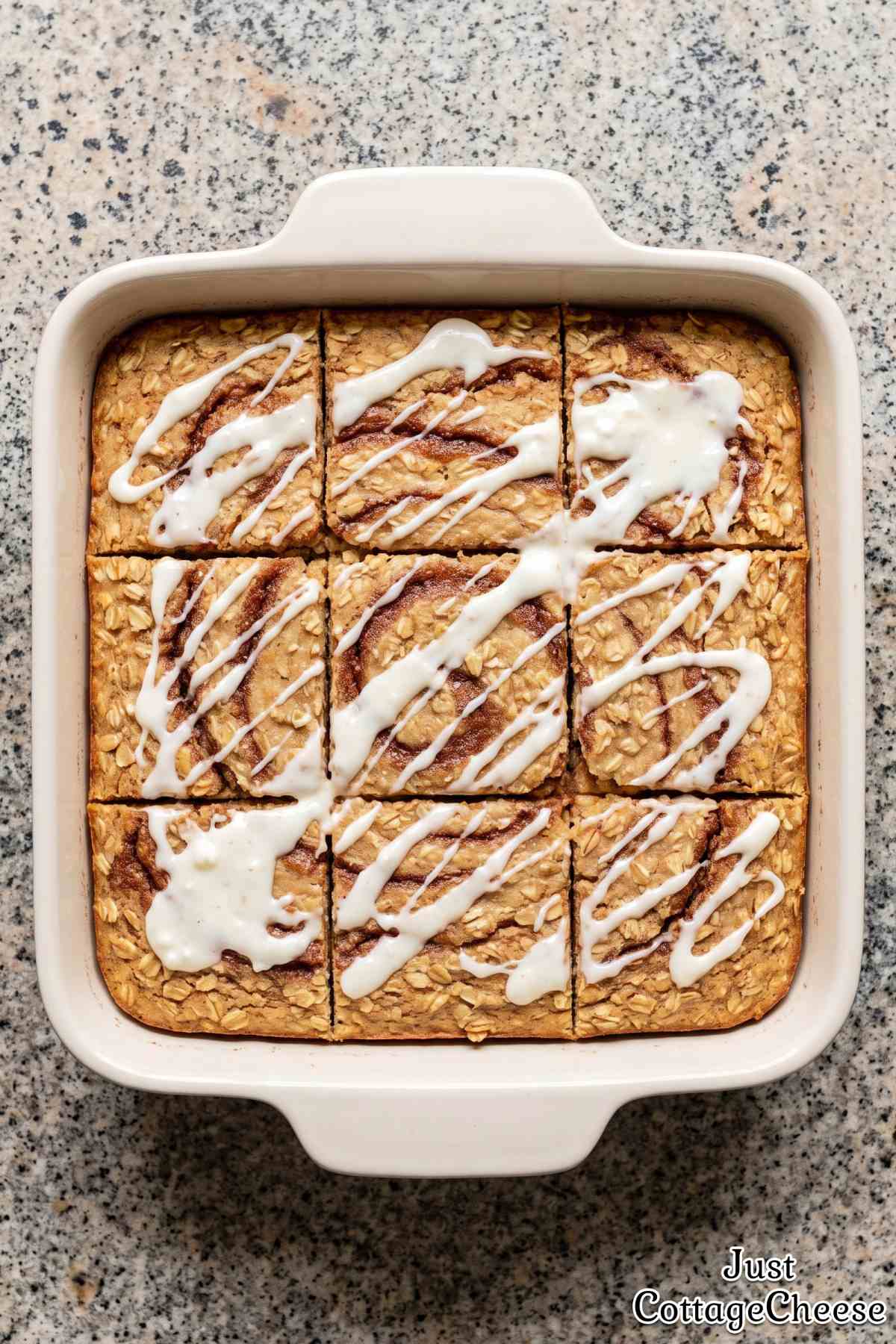 Fluffy cottage cheese cinnamon roll baked oats