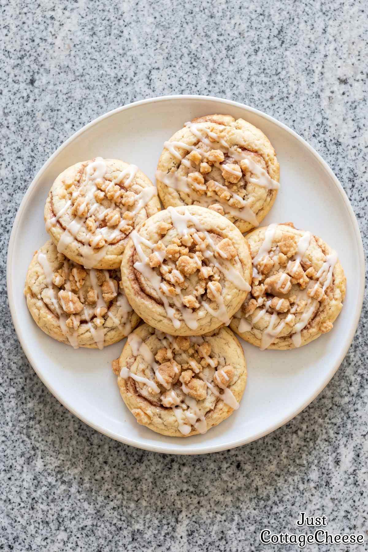 Protein coffee cake cookies with crumb topping