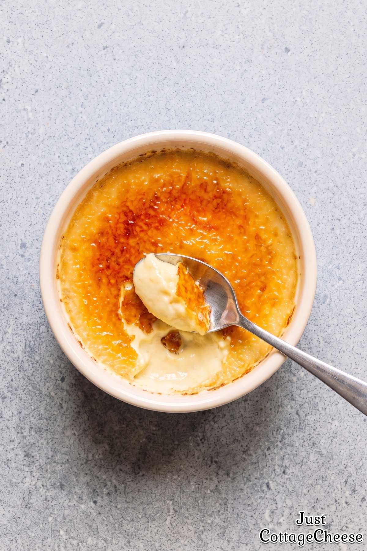 Creamy protein creme brulee dessert