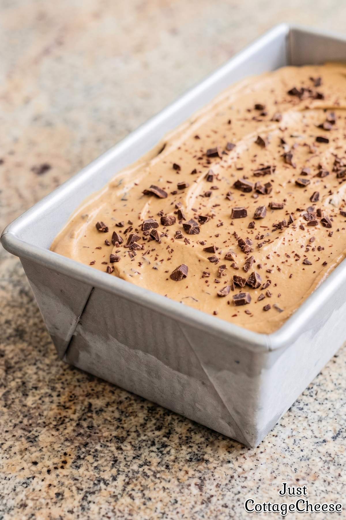 Coffee protein ice cream with chocolate bits