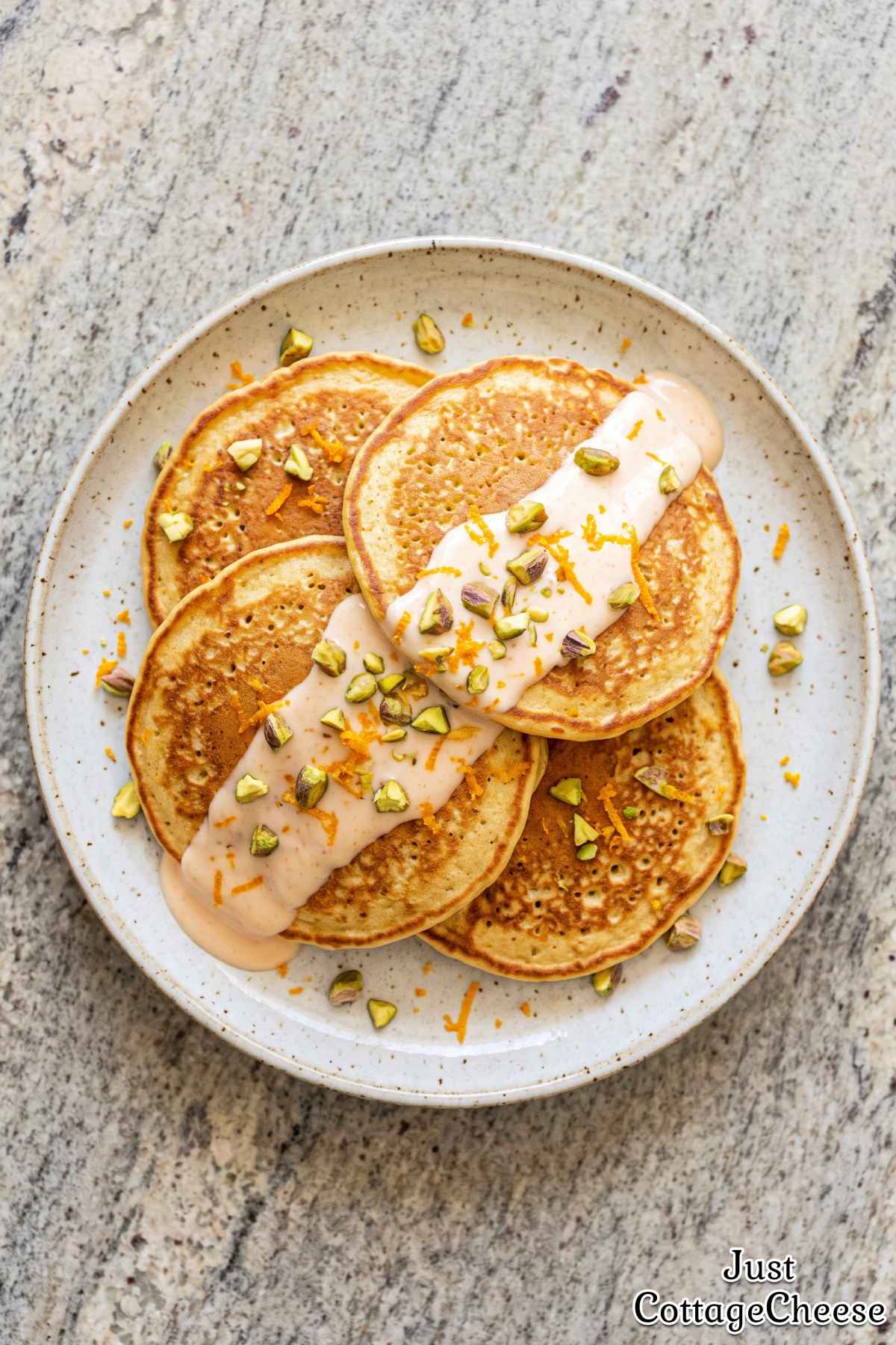 Golden cottage cheese pancakes